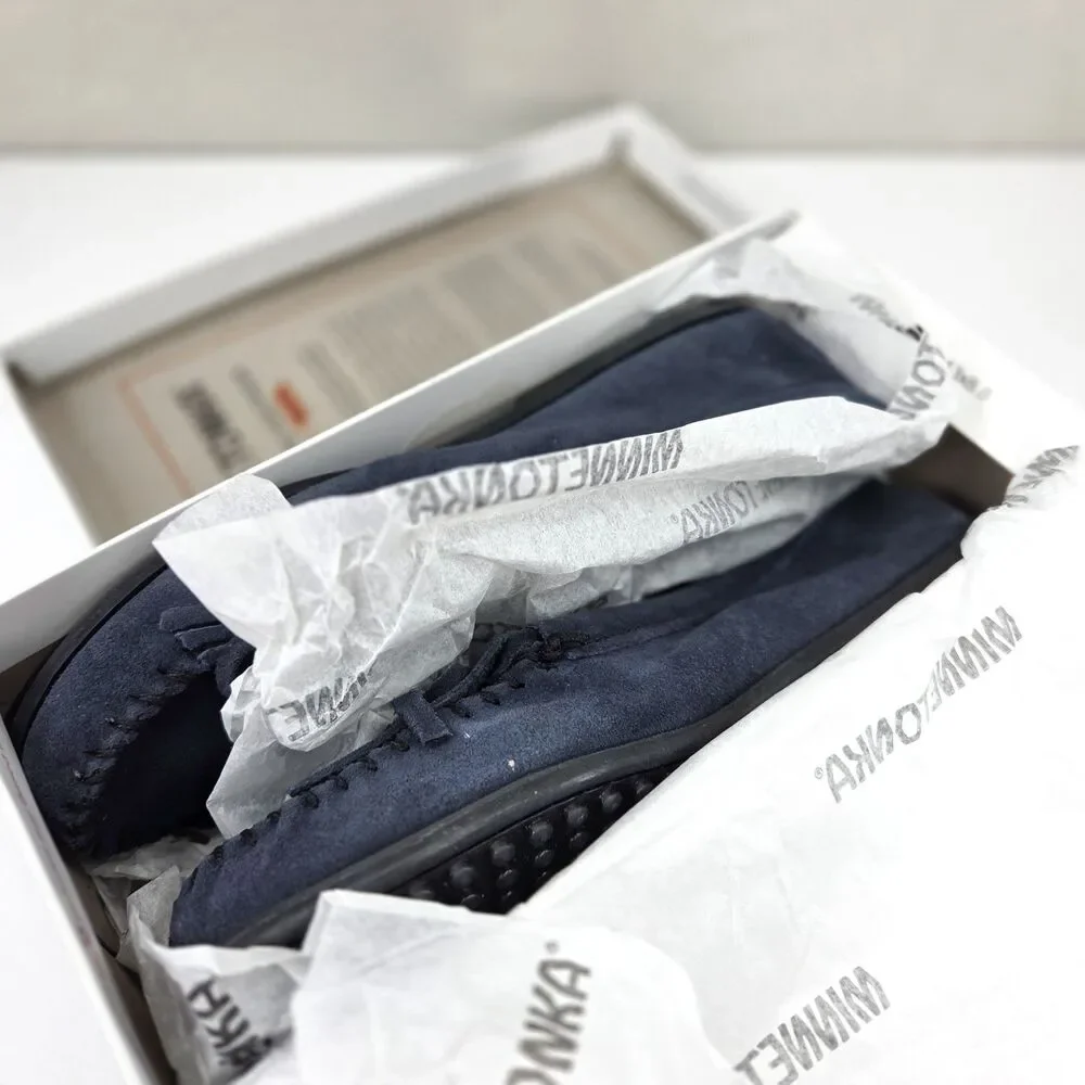 Minnetonka Cally Moccasin Slippers Women’s Size 8 Dark Navy Suede 4014 NIB